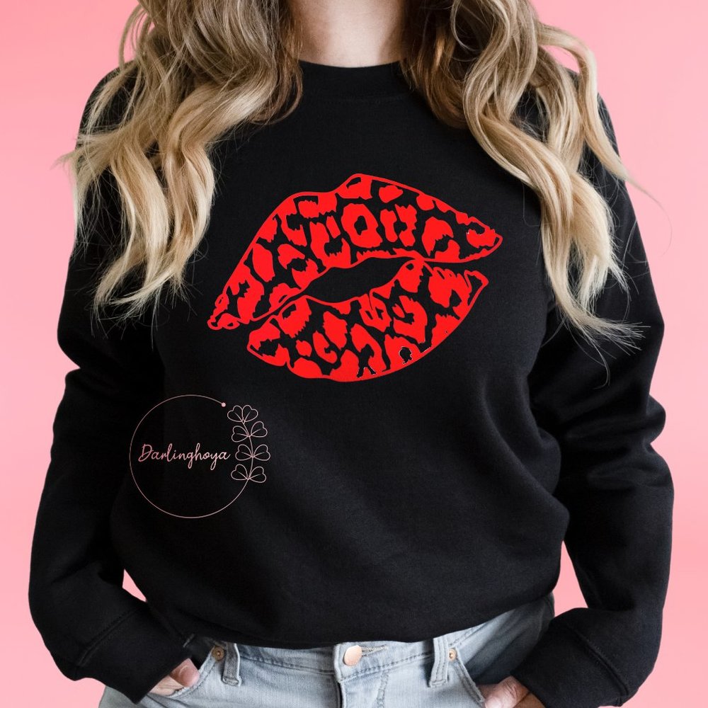 Red Leopard Lips Graphic Crew Neck Sweatshirt
